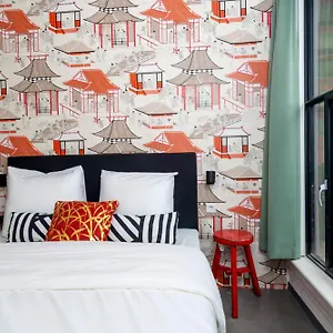 https://pink-flamingo-hostel.thehaguehotels.net